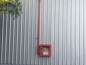 Venta de Terreno 2000 m² con Bodegas y Oficinas 1200 m² en Duran, Zona Industrial