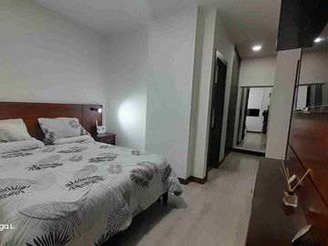 Venta de Departamento Moderno en Tumbaco Edificio con Piscina, Sector a 2 Cuadras de Supermercado Tía de Tumbaco cerca a la Ruta Viva