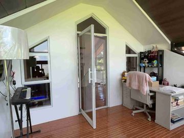 STUNNING HOUSE & LOT FOR SALE MENDEZ CAVITE - METRO TAGAYTAY