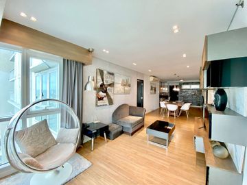 🔥  HOT DEAL ALERT! 🔥  Interior-Decorated 3-Bedroom Corner Unit now available at 📍 Two Serendra, Taguig City! 🏙️