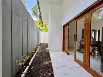 Rumah Dekat Gerbang Gajah Kembanglimus – Akses Wisata