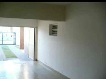 CASA en VENTA sobre Av. Recta Martinolli