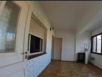 CASA en VENTA sobre Av. Recta Martinolli