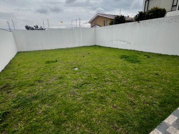 Casa en venta tumbaco 360 de terreno 180 m2 de construcción $229.000
