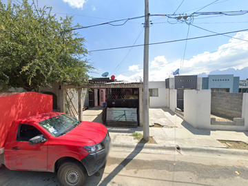 Casa en Calle Avícola, Barrio de la Industria, Monterrey, N.L. ¡NO CRÉDITOS!