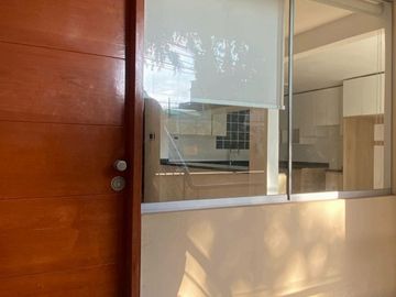OCASION: REMATO DEPARTAMENTO 2DO PISO, FRENTE A PARQUE
