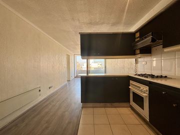 Se Vende Acogedor Depto 2dormitorio+estacionam. Metro Ñuñoa