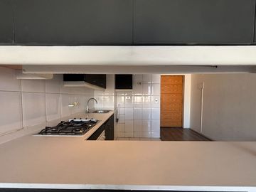 Se Vende Acogedor Depto 2dormitorio+estacionam. Metro Ñuñoa