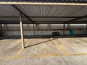 Se Vende Acogedor Depto 2dormitorio+estacionam. Metro Ñuñoa