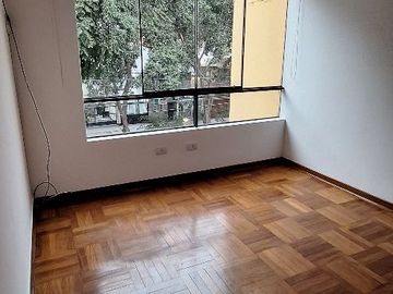 VENDO DPTO SANTA CATALINA 3 DORM. LA VICTORIA