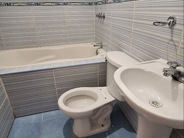 VENDO DPTO SANTA CATALINA 3 DORM. LA VICTORIA