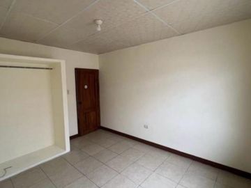 En venta casa rentera en Duran, sector primavera 1.(JP)