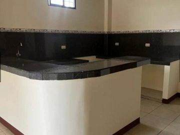 En venta casa rentera en Duran, sector primavera 1.(JP)