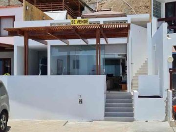 VENDO CASA DE PLAYA PRIMERA FILA