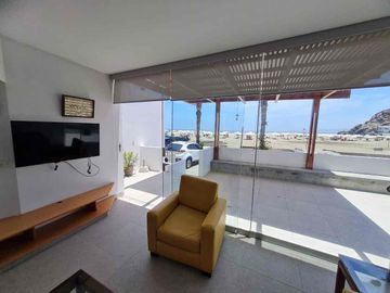 VENDO CASA DE PLAYA PRIMERA FILA