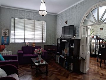 Oportunidad  Vendo Dpto 2do Piso + Aires  AOC: 254m2 Calle Salaverry Miraflores