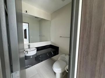 Departamento en Renta 2 Recámaras en Poniente (Torre Balzac) en Monterrey