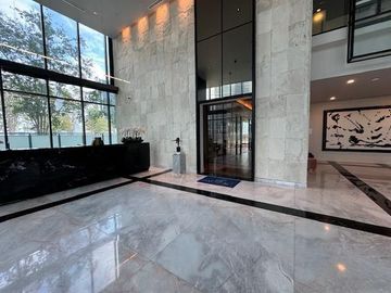 Departamento en Renta 2 Recámaras en Poniente (Torre Balzac) en Monterrey