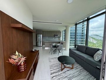 Departamento en Renta 2 Recámaras en Poniente (Torre Balzac) en Monterrey
