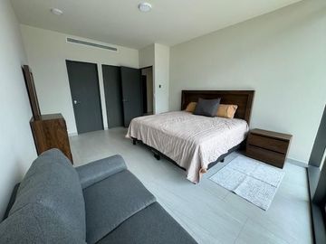 Departamento en Renta 2 Recámaras en Poniente (Torre Balzac) en Monterrey