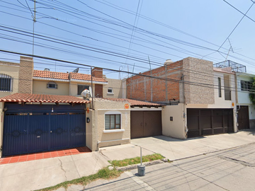 LINDA CASA A LA VENTA, EN SAN MIGUELITO, SLP. REMATE ADJUDICADO