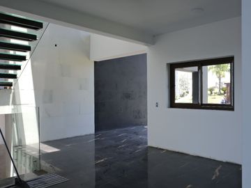 Casa en Venta Rancho San Juan, Zona Esmeralda. OPORTUNIDAD UNICA