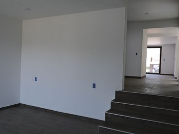 Casa en Venta Rancho San Juan, Zona Esmeralda. OPORTUNIDAD UNICA