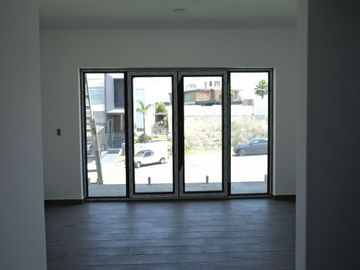 Casa en Venta Rancho San Juan, Zona Esmeralda. OPORTUNIDAD UNICA