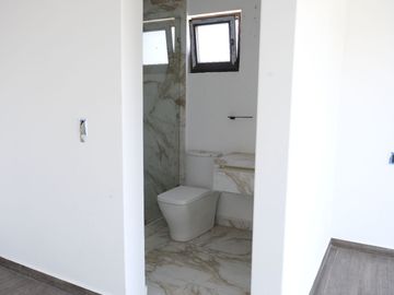 Casa en Venta Rancho San Juan, Zona Esmeralda. OPORTUNIDAD UNICA