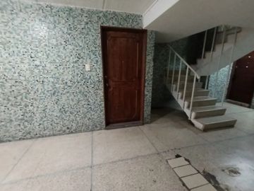Depto en P.B., amplio e iluminado. A pasos del Tren Ligero La Noria. Seguridad 24/7