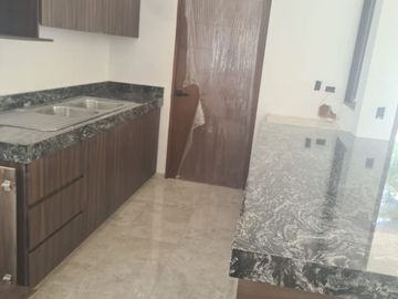 CASA RESIDENCIAL EN PRIVADA ZENDERA CONKAL