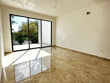 CASA RESIDENCIAL EN PRIVADA ZENDERA CONKAL