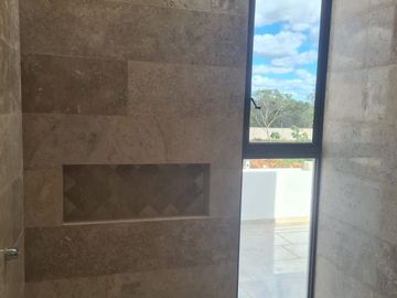 CASA RESIDENCIAL EN PRIVADA ZENDERA CONKAL
