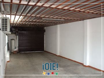 Casa de 4 dormitorios + suite privada en Urbanización Pedro Balda
