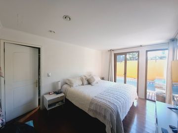 Hermosa casa 4D+3B en condominio muy seguro!