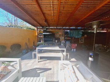 Hermosa casa 4D+3B en condominio muy seguro!