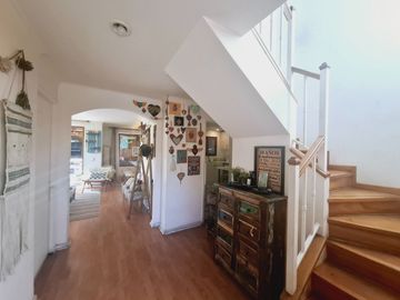 Hermosa casa 4D+3B en condominio muy seguro!