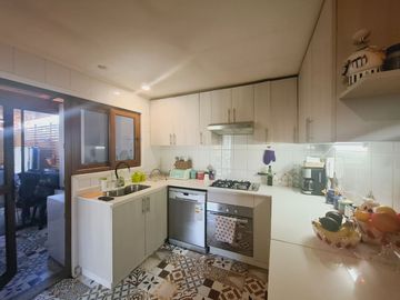 Hermosa casa 4D+3B en condominio muy seguro!
