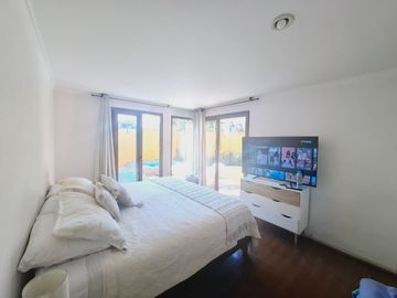 Hermosa casa 4D+3B en condominio muy seguro!