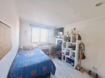 Hermosa casa 4D+3B en condominio muy seguro!