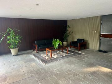 VENTA DEPARTAMENTO CON EXCELENTE VISTA AL GOLF EN SAN ISIDRO