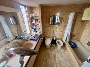 VENTA DEPARTAMENTO CON EXCELENTE VISTA AL GOLF EN SAN ISIDRO