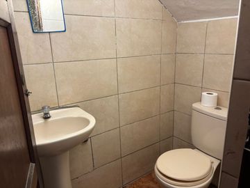 Se Vende Casa de 3 Pisos Y Azotea Ideal Para Madereros