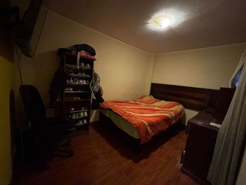Se Vende Casa de 3 Pisos Y Azotea Ideal Para Madereros
