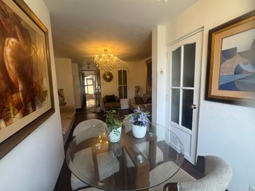 Venta de Casa en Esquina Frente a Parque – Santa Catalina, La Victoria