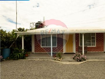 VENTA CASA DE CAMPO EN MIRA TERRENO EN PRODUCCION