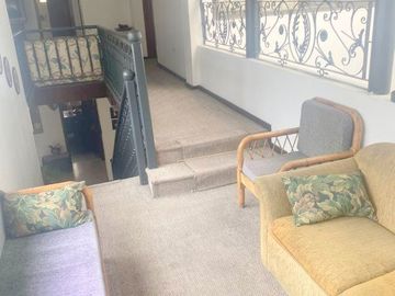 Casa en venta en el centro histórico de Cuenca, NO Inventariada, con 500m2 de Terreno.