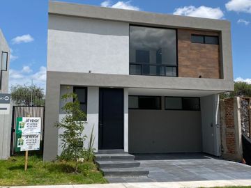 INCREIBLE CASA EN VENTA NUEVA MODERNA EN VALLES DE MOLINO LEÓN GTO