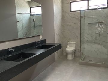 INCREIBLE CASA EN VENTA NUEVA MODERNA EN VALLES DE MOLINO LEÓN GTO