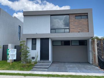 INCREIBLE CASA EN VENTA NUEVA MODERNA EN VALLES DE MOLINO LEÓN GTO